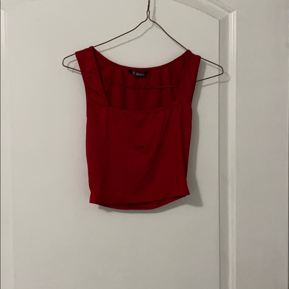 red tank top